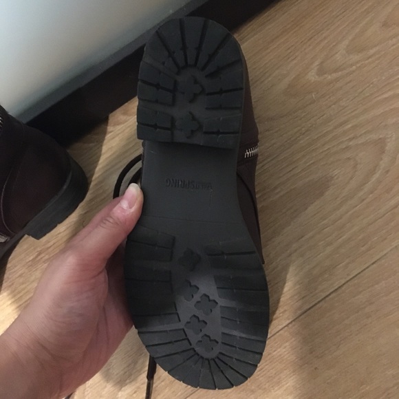 Brown hiking 🥾 boots - Picture 3 of 4